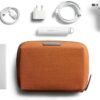 61YIuYrrCaL._AC_SL1200_.jpg Bellroy Tech Kit Compact (Tech Accessories Organizer, Zipper Pouch) - Bronze